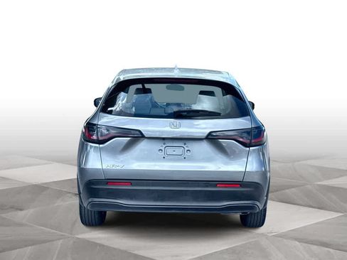 Used 2024 Honda HR-V LX image 7