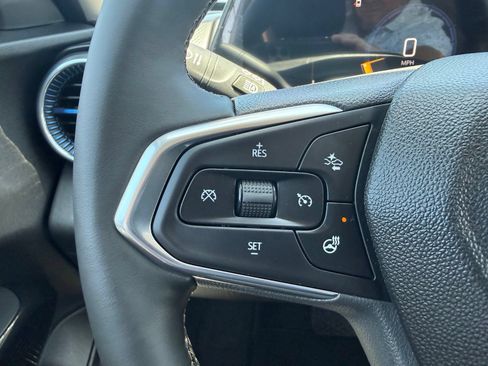 New 2026 Chevrolet Trax LT w/ LT Convenience Package FWD image 18