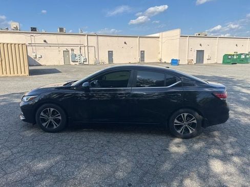 Used 2022 Nissan Sentra SV w/ Trunk Package image 2