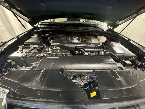 Used 2024 Nissan Armada SL image 35