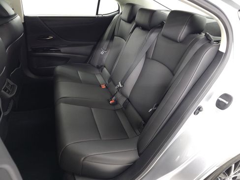 Certified 2024 Lexus ES 350 w/ Premium Package image 29