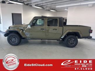 New 2026 Jeep Gladiator Sport video 4