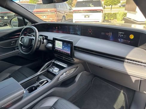 Certified 2024 Lincoln Nautilus Reserve w/ Equipment Group 202A image 23