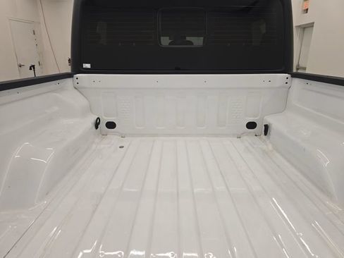 Used 2024 Jeep Gladiator Sport AWD/4WD image 15