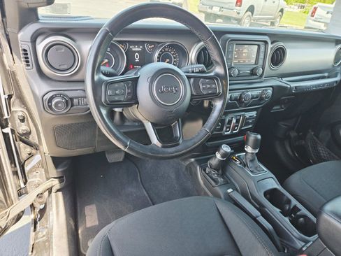 Used 2020 Jeep Wrangler Sport AWD/4WD image 11