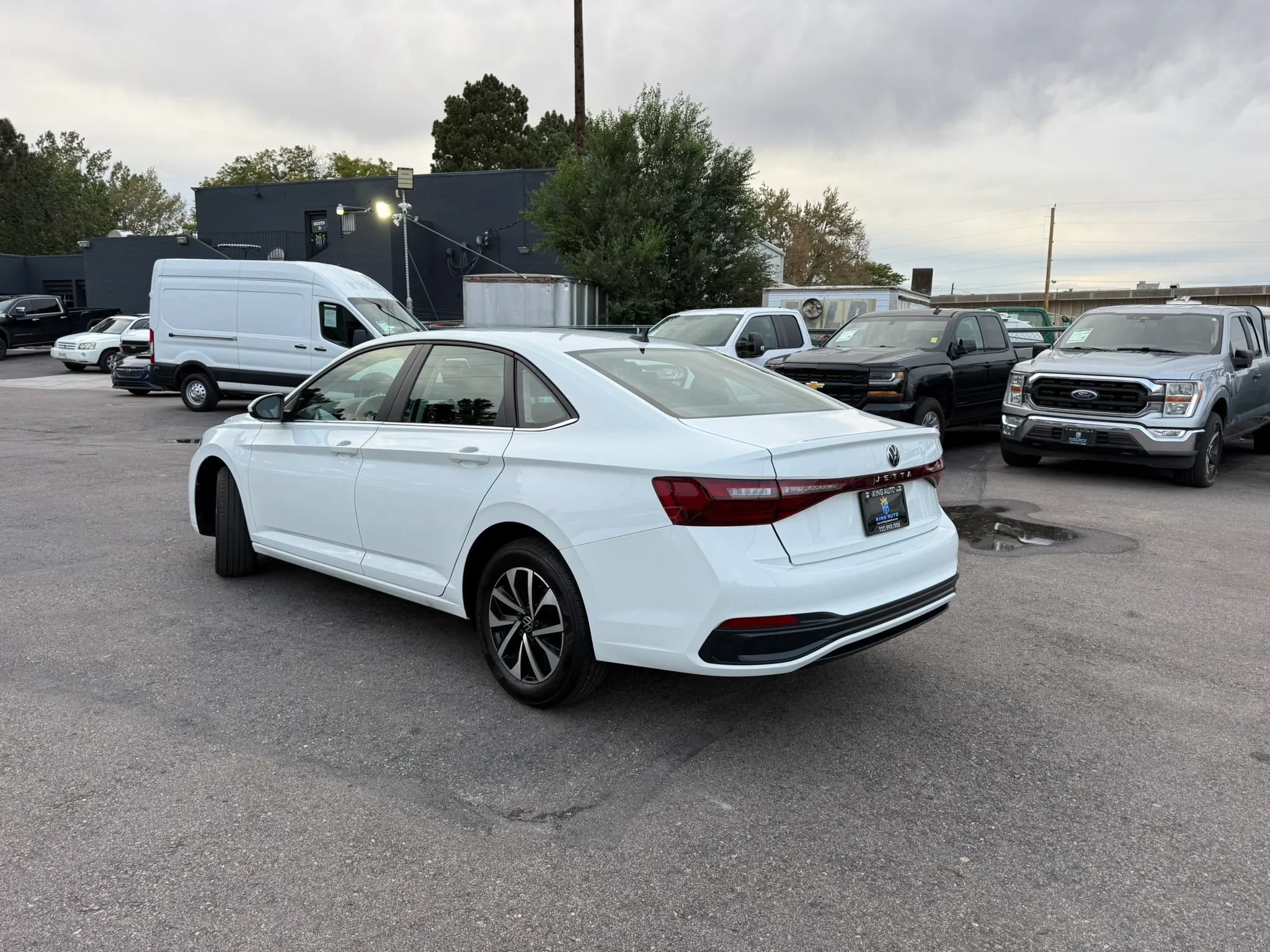 Used 2025 Volkswagen Jetta S FWD image 4