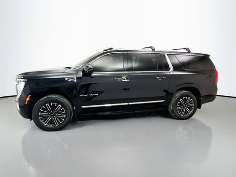 Used 2025 GMC Yukon XL Elevation w/ Elevation Premium Package image 4