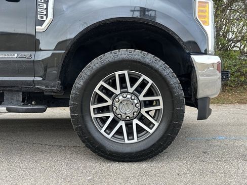 Used 2017 Ford F350 Lariat w/ Lariat Value Package image 7