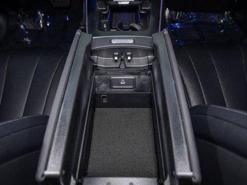 New 2026 Mercedes-Benz E 350 4MATIC Sedan image 24