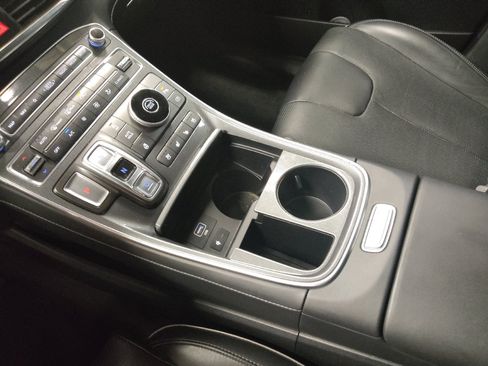Used 2021 Hyundai Santa Fe Limited FWD image 26