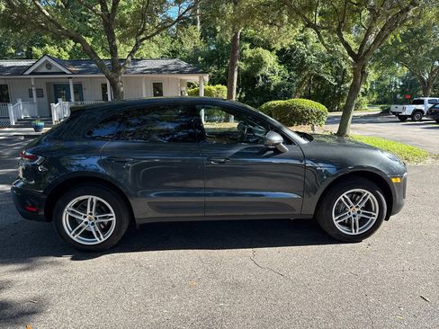 Used 2024 Porsche Macan image 8