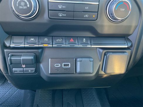 New 2026 Chevrolet Silverado 1500 Custom w/ LPO, Dark Essentials Package image 29