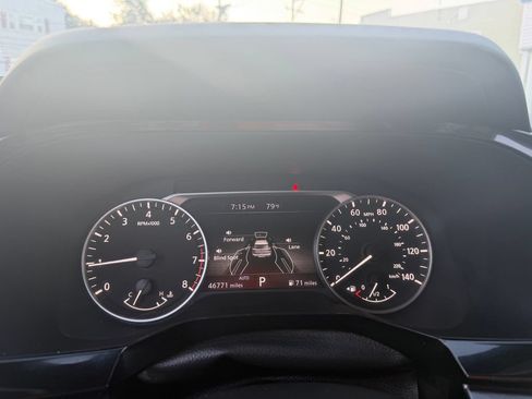 Used 2024 Nissan Pathfinder Rock Creek AWD/4WD image 17