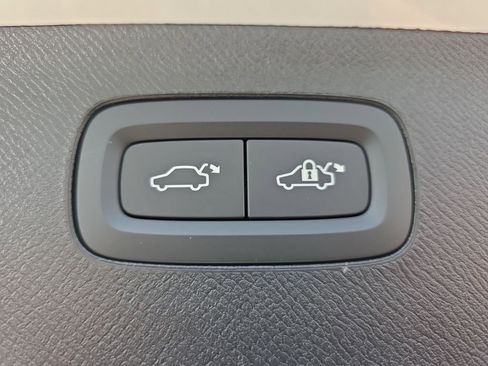 New 2026 Volvo XC90 T8 Ultra w/ Protection Package Premier image 22