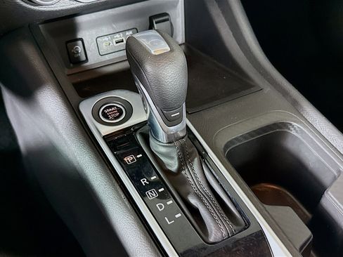 Used 2024 Nissan Sentra SV image 19