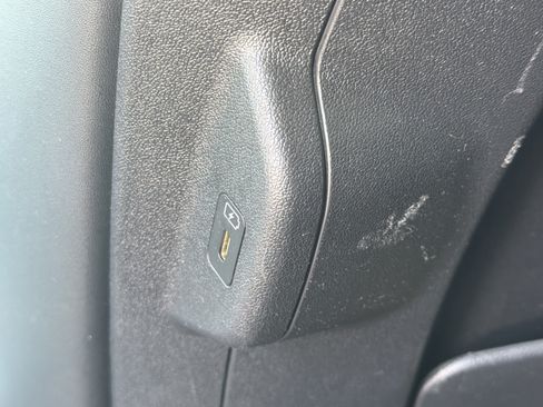 Certified 2024 Kia Niro Wind FWD image 30