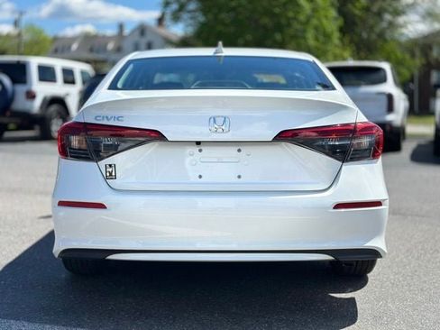 Used 2023 Honda Civic LX image 5