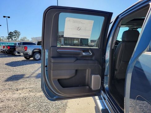 New 2026 GMC Sierra 3500 Denali w/ Denali Reserve Package image 27