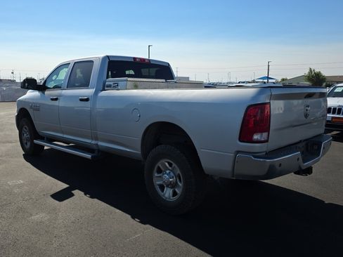 Used 2017 RAM 2500 Tradesman w/ Chrome Appearance Group AWD/4WD image 6