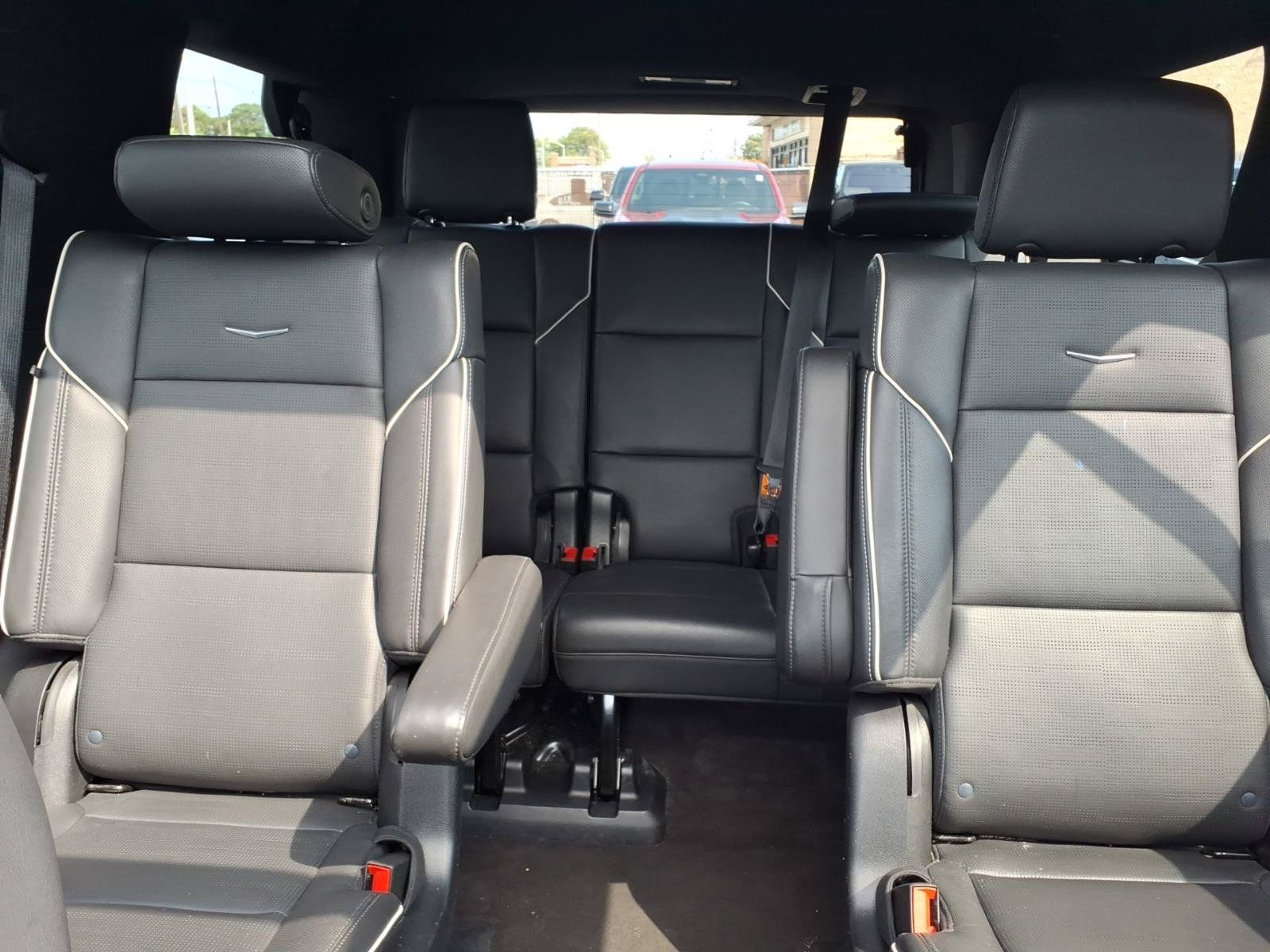 Used 2022 Cadillac Escalade Sport w/ Touring Package AWD/4WD image 34