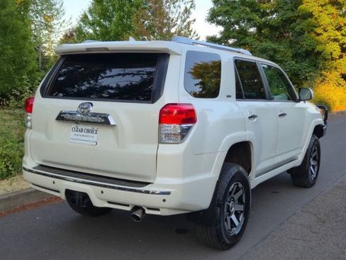 Used 2012 Toyota 4Runner SR5 w/ Convenience Pkg AWD/4WD image 6