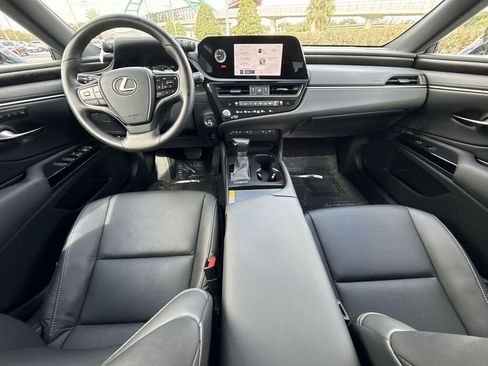 Used 2025 Lexus ES 350 w/ Premium Package image 19