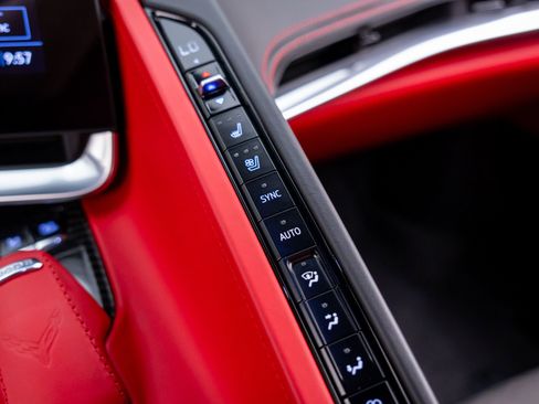 Used 2020 Chevrolet Corvette Stingray Premium Cpe w/ 3LT Preferred Equipment Group RWD image 24