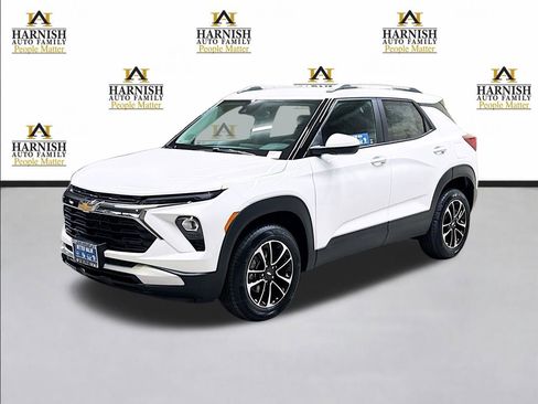 New 2026 Chevrolet TrailBlazer LT w/ Convenience Package AWD/4WD image 1