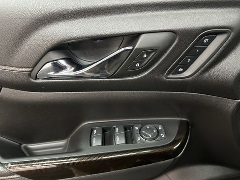 Used 2023 GMC Acadia AT4 w/ Technology Package image 20