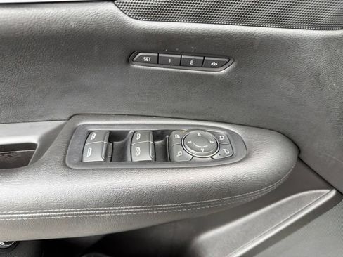 Used 2018 Cadillac XT5 Premium Luxury FWD image 12
