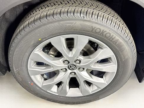 New 2026 Toyota Grand Highlander Limited image 31