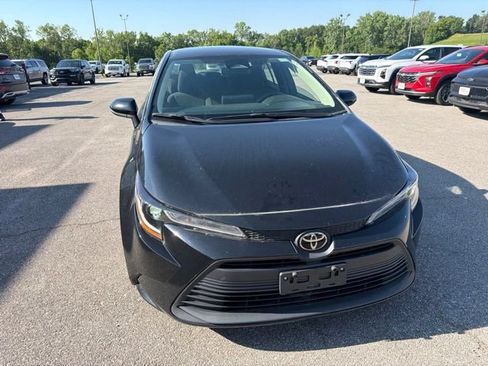 Used 2024 Toyota Corolla LE FWD image 5