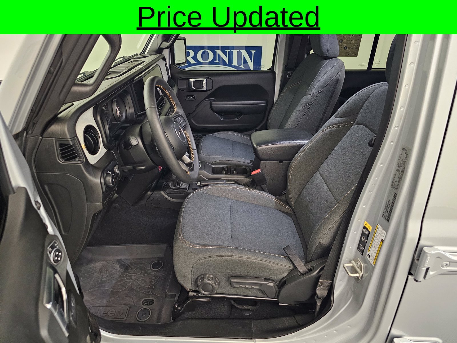 Used 2024 Jeep Wrangler Unlimited Sport AWD/4WD image 5