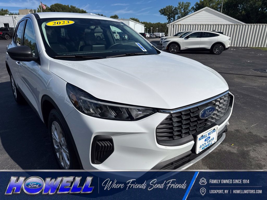 Used 2023 Ford Escape Active AWD/4WD image 1