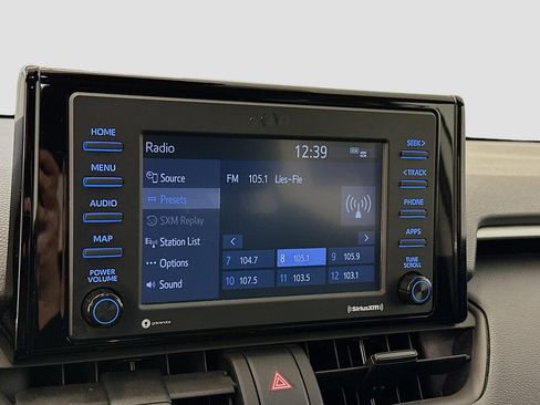 Used 2022 Toyota RAV4 LE image 21