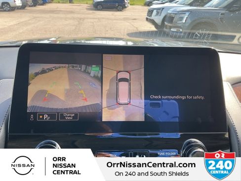 Used 2024 Nissan Armada SL w/ Captain's Chairs Package image 26