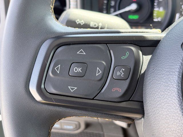 Used 2024 Jeep Wrangler Unlimited AWD/4WD image 13