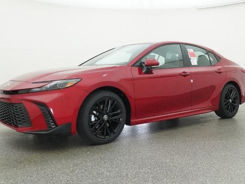 New 2026 Toyota Camry SE FWD image 17