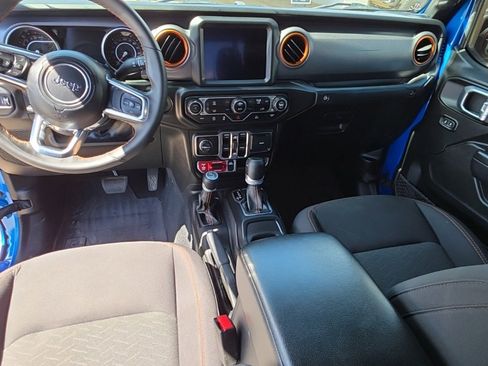 Certified 2023 Jeep Gladiator Mojave w/ Trailer Tow Package image 10