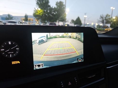 Used 2022 Lexus ES 350 w/ Premium Package FWD image 7