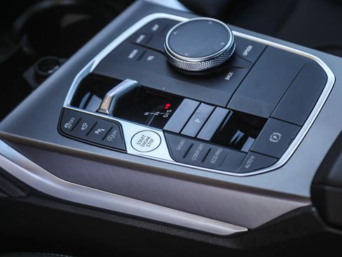 Used 2025 BMW M240i Coupe image 16