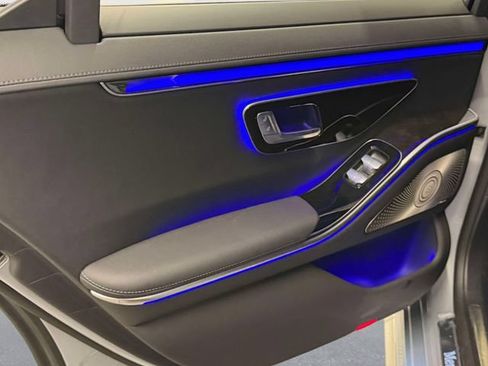 Certified 2023 Mercedes-Benz S 500 4MATIC image 11