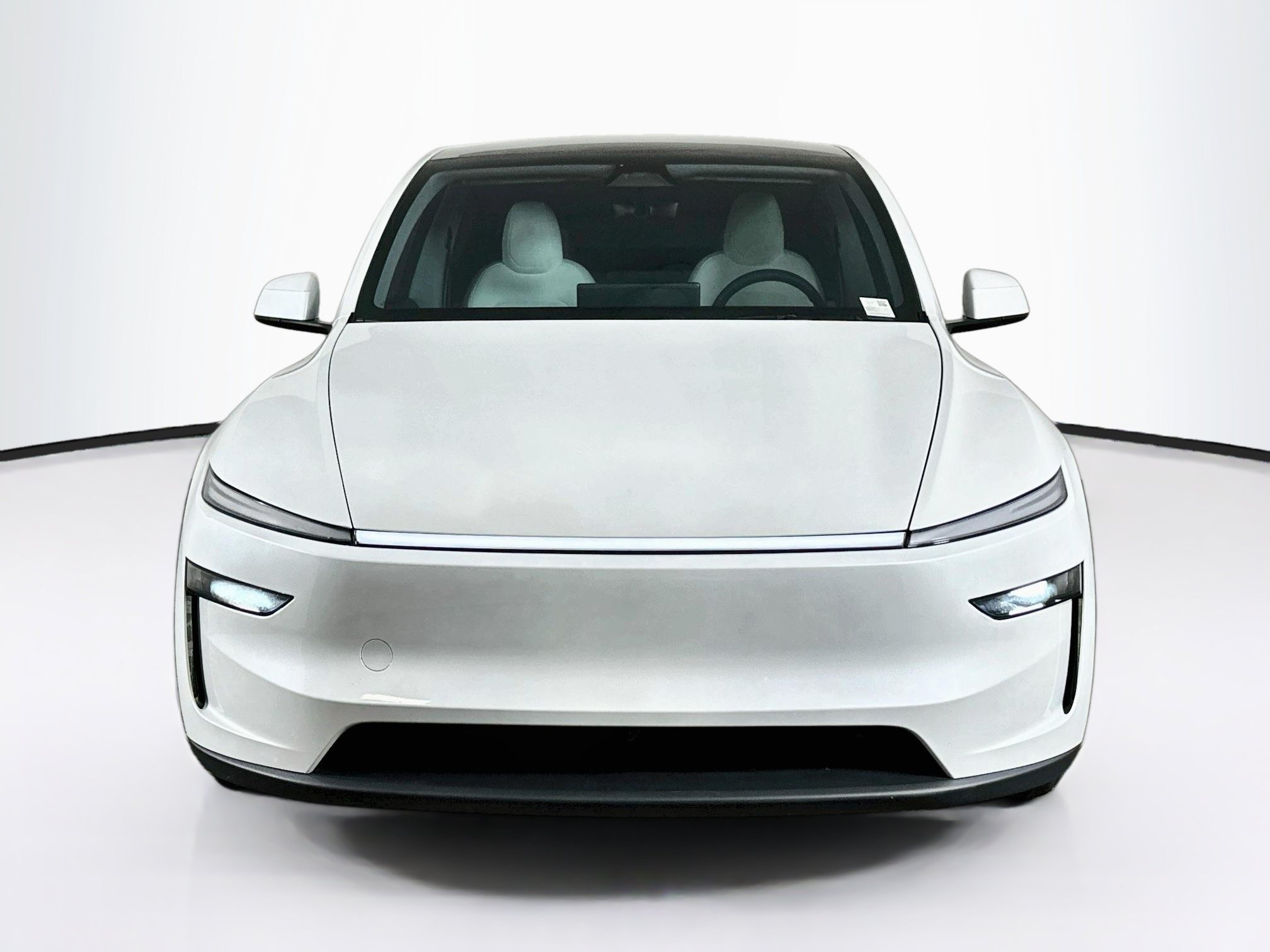 Used 2026 Tesla Model Y Long Range AWD/4WD image 2