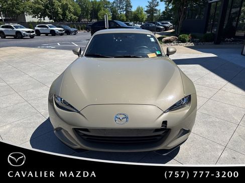 Used 2023 MAZDA MX-5 Miata Grand Touring RWD image 2