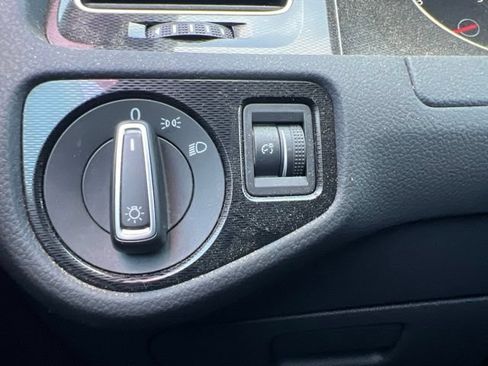 Used 2017 Volkswagen GTI Sport FWD image 22