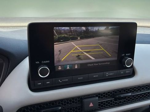 Used 2025 Honda HR-V LX image 23