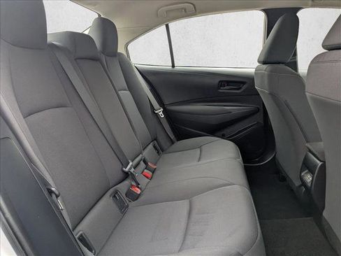 Used 2023 Toyota Corolla LE image 19