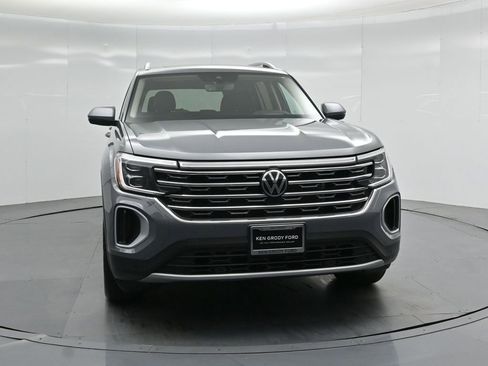 Used 2025 Volkswagen Atlas SEL image 56