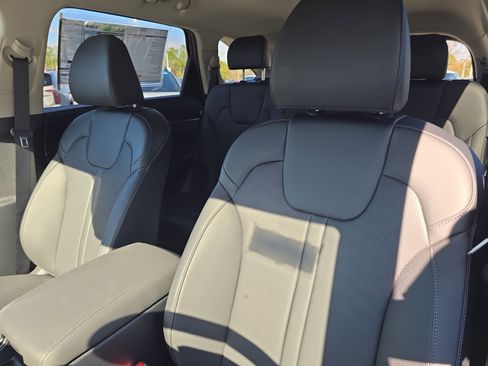 New 2026 Kia Sorento S image 24
