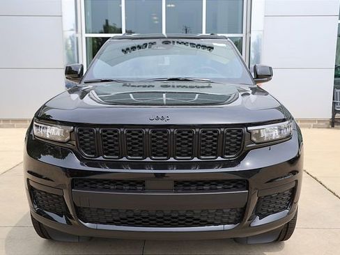 New 2025 Jeep Grand Cherokee L Altitude image 8